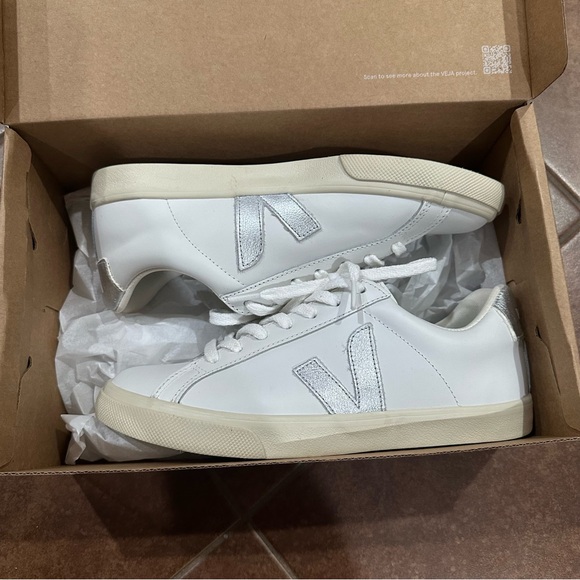 Veja Esplar Logo Leather Silver - Picture 2 of 10